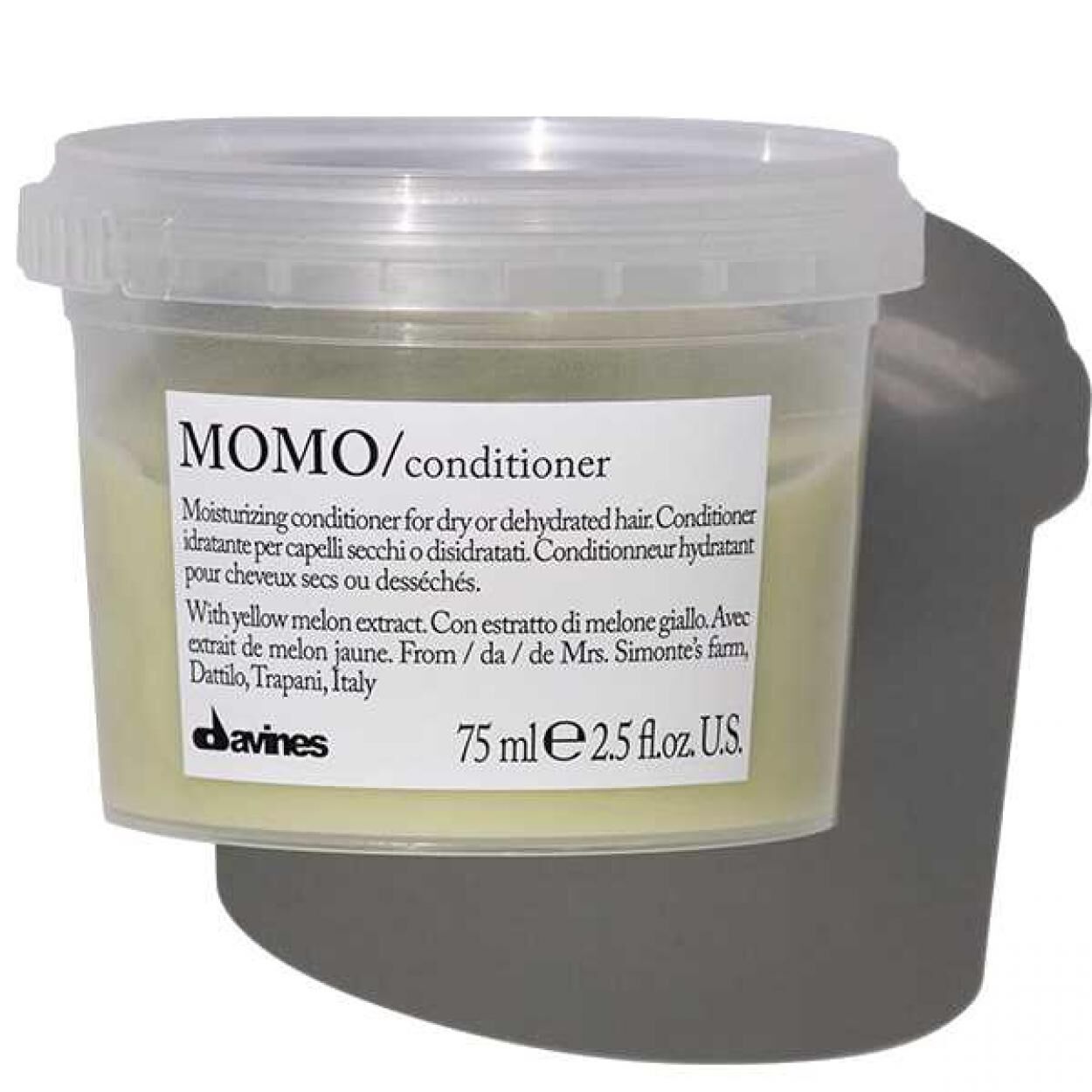 Увлажняющий кондиционер облегчающий расчесывание волос — MOMO conditioner
